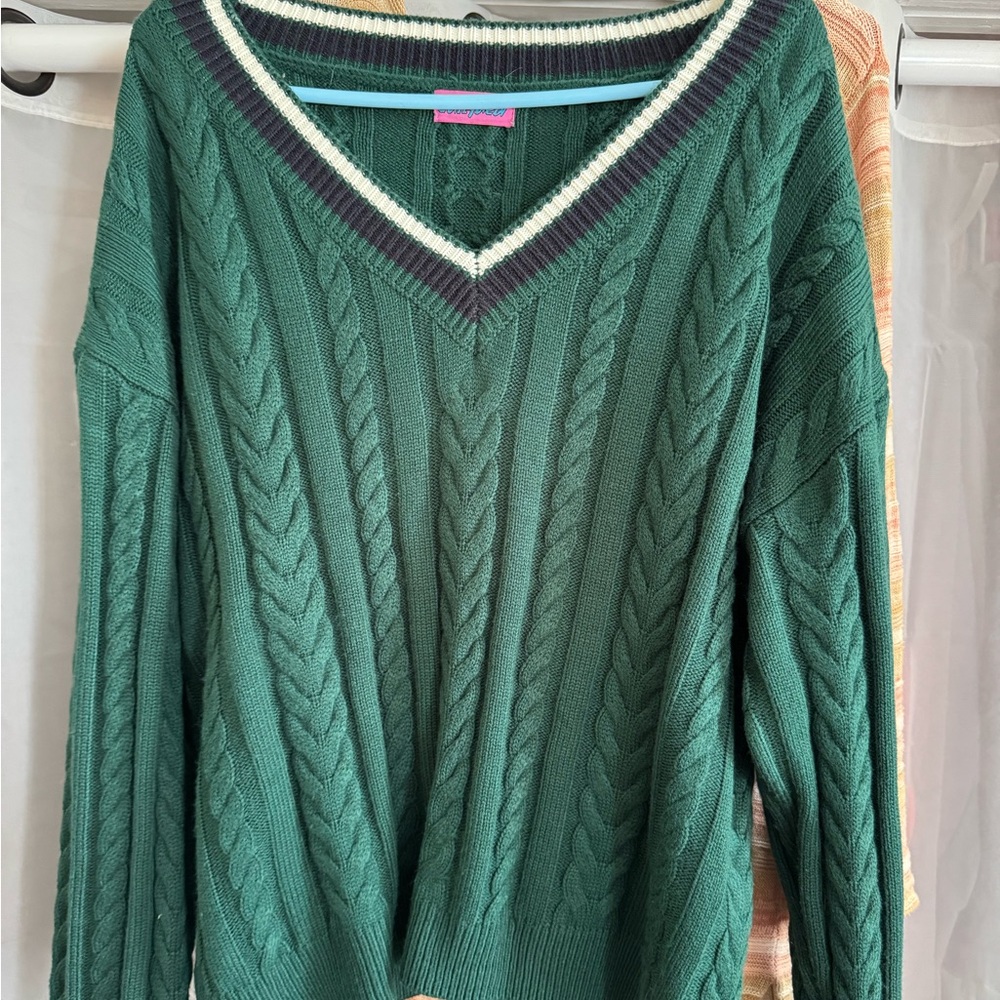 Edikted Cable Knit V-Neck Sweater